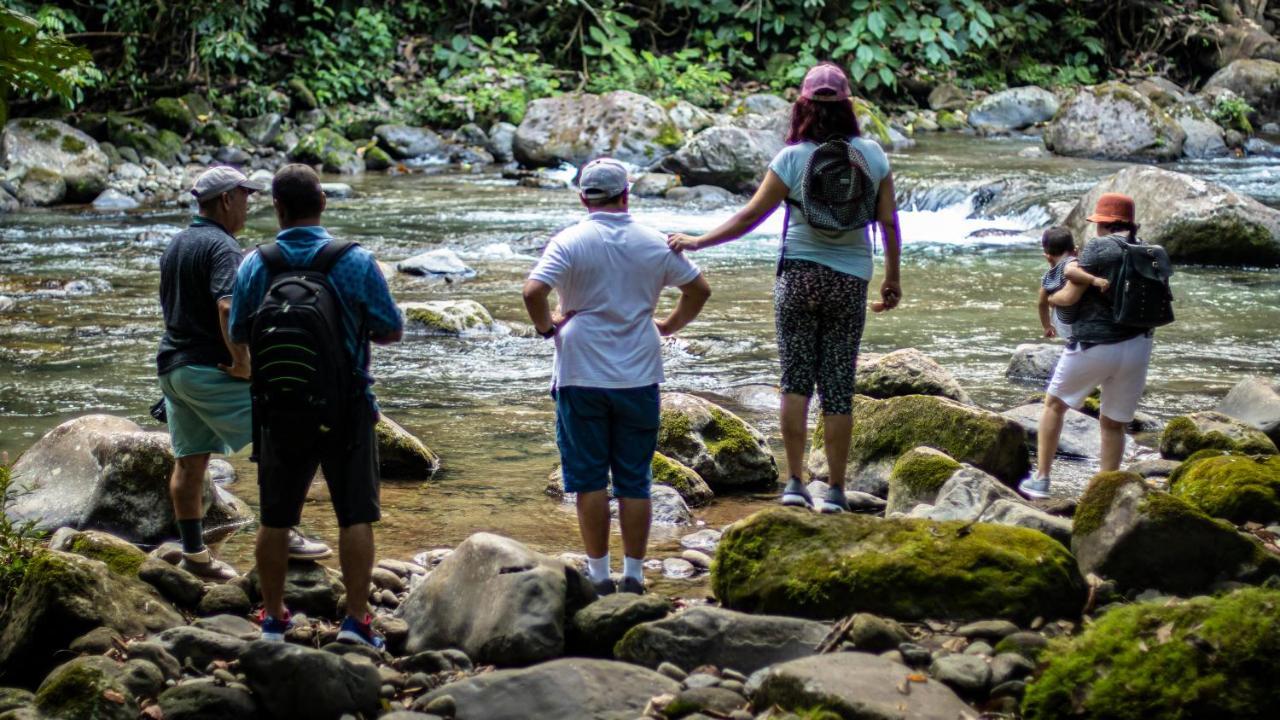 Hotel Rancho Cerro Azul La Fortuna Eksteriør bilde
