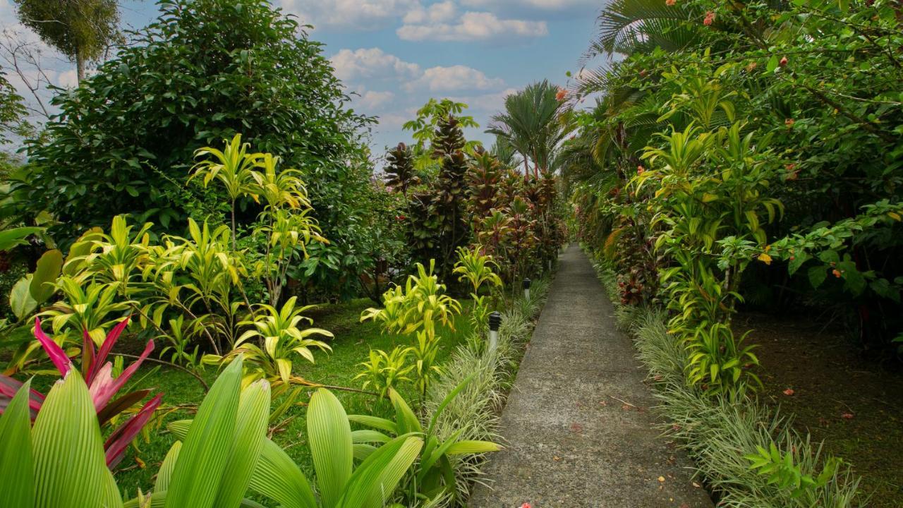 Hotel Rancho Cerro Azul La Fortuna Eksteriør bilde